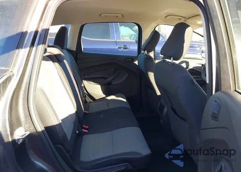 2018 Ford Escape S z USA, uszkodzony, nr VIN 1FMCU0F70JUA56239